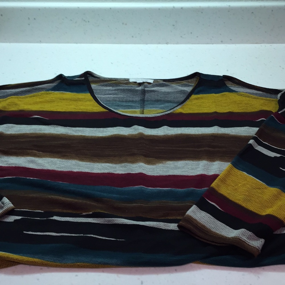 Women’s Ava James Peek-A-Boo Sleeve Tunic Top - Picture 7 of 8